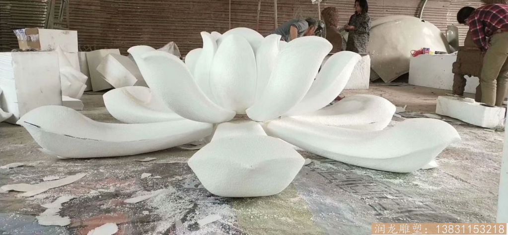 玻璃钢仿真荷花雕塑1 玻璃钢仿真荷花雕塑1