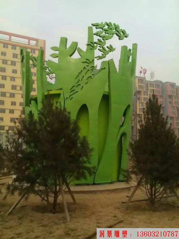不锈钢雕刻树林雕塑,绿树林假景雕塑3